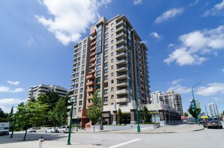 Photo 2: 504 7225 ACORN Avenue in Burnaby: Highgate Condo for sale in "AXIS" (Burnaby South)  : MLS®# V1071160