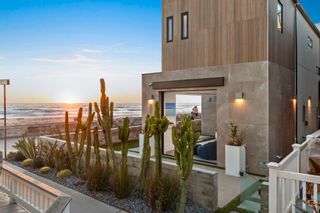 Main Photo: MISSION BEACH House for sale : 2 bedrooms : 3865 Ocean Front Walk in San Diego
