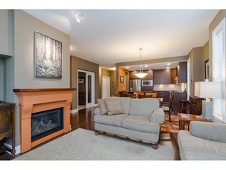 Photo 9: 106 16469 64 Avenue in Surrey: Cloverdale BC Condo for sale in "ST. ANDREWS" (Cloverdale)  : MLS®# R2428596