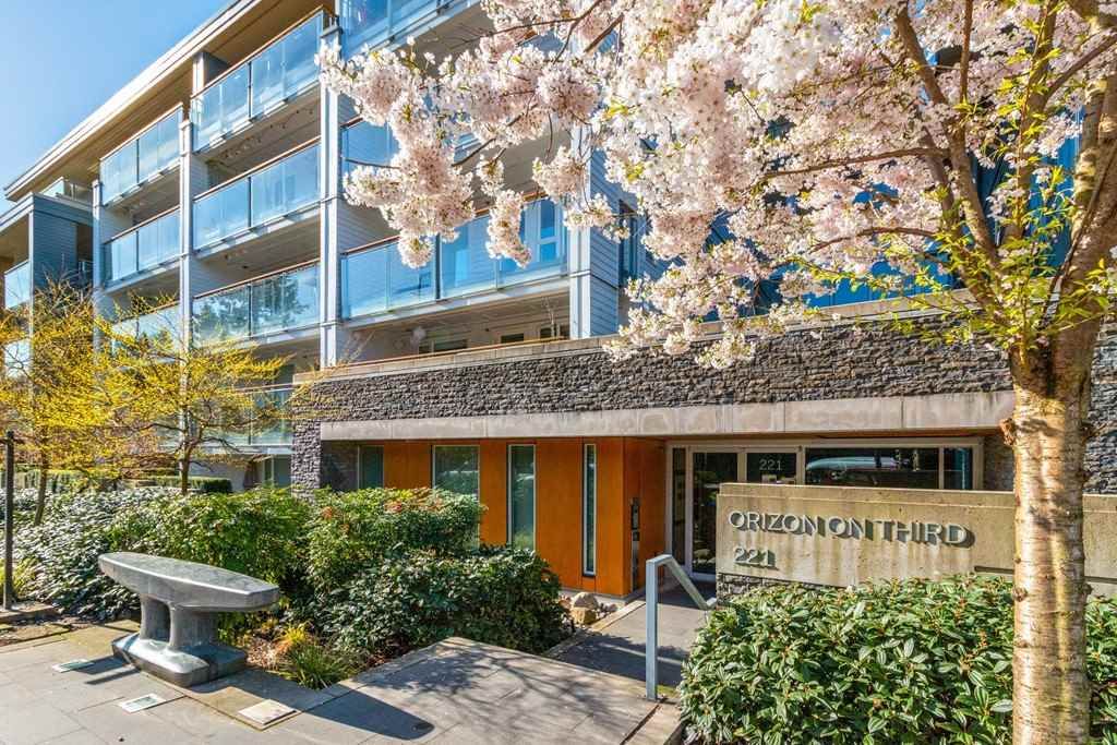 Main Photo: 502 221 E 3RD Street in North Vancouver: Lower Lonsdale Condo for sale in "Orizon on Third" : MLS®# R2565313