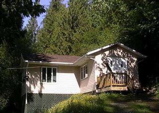 Photo 1: 45992 GURNEY Road in Cultus Lake: Cultus Lake East House for sale (Cultus Lake & Area)  : MLS®# R2723294