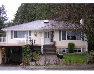 Photo 1: 1150 HANDSWORTH RD in North Vancouver: Canyon Heights NV House for sale : MLS®# V592602