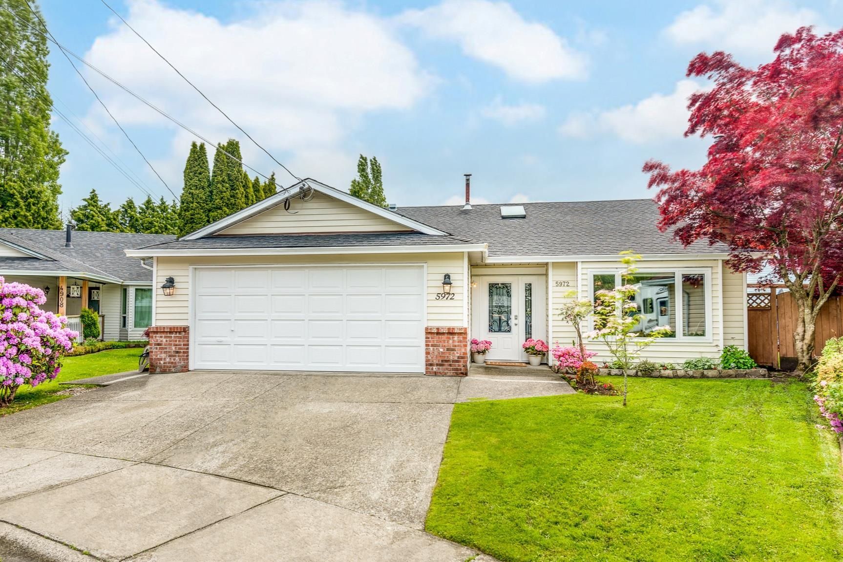 Main Photo: 5972 49A Avenue in Ladner: Hawthorne House for sale : MLS®# R2695282