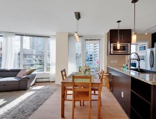 Photo 7: 806 188 KEEFER Place in Vancouver: Downtown VW Condo for sale in "Espana" (Vancouver West)  : MLS®# R2868404