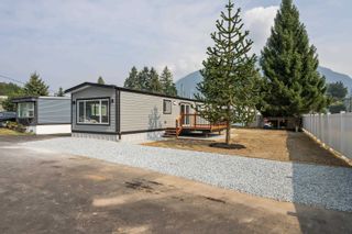 Photo 4: 33 9267 SHOOK Road in Mission: Hatzic Manufactured Home for sale : MLS®# R2724257