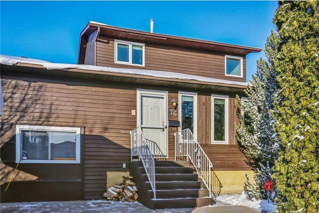 Main Photo: 76 CASTLEFALL Crescent NE in Calgary: Castleridge House for sale : MLS®# C4146214