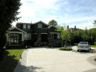 Photo 1: 14034 MARINE DRIVE in White Rock: Home for sale