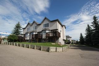 Photo 35: 27 Sandarac Villas NW in Calgary: Sandstone Valley Row/Townhouse for sale : MLS®# A1224690