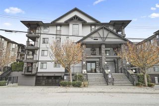Photo 2: 204 5474 198 Street in Langley: Langley City Condo for sale in "Southbrook" : MLS®# R2418381