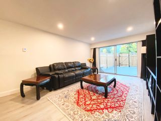 Photo 5: 1 135 W 21ST Street in North Vancouver: Central Lonsdale Condo for sale in "DEL AMO" : MLS®# R2741276