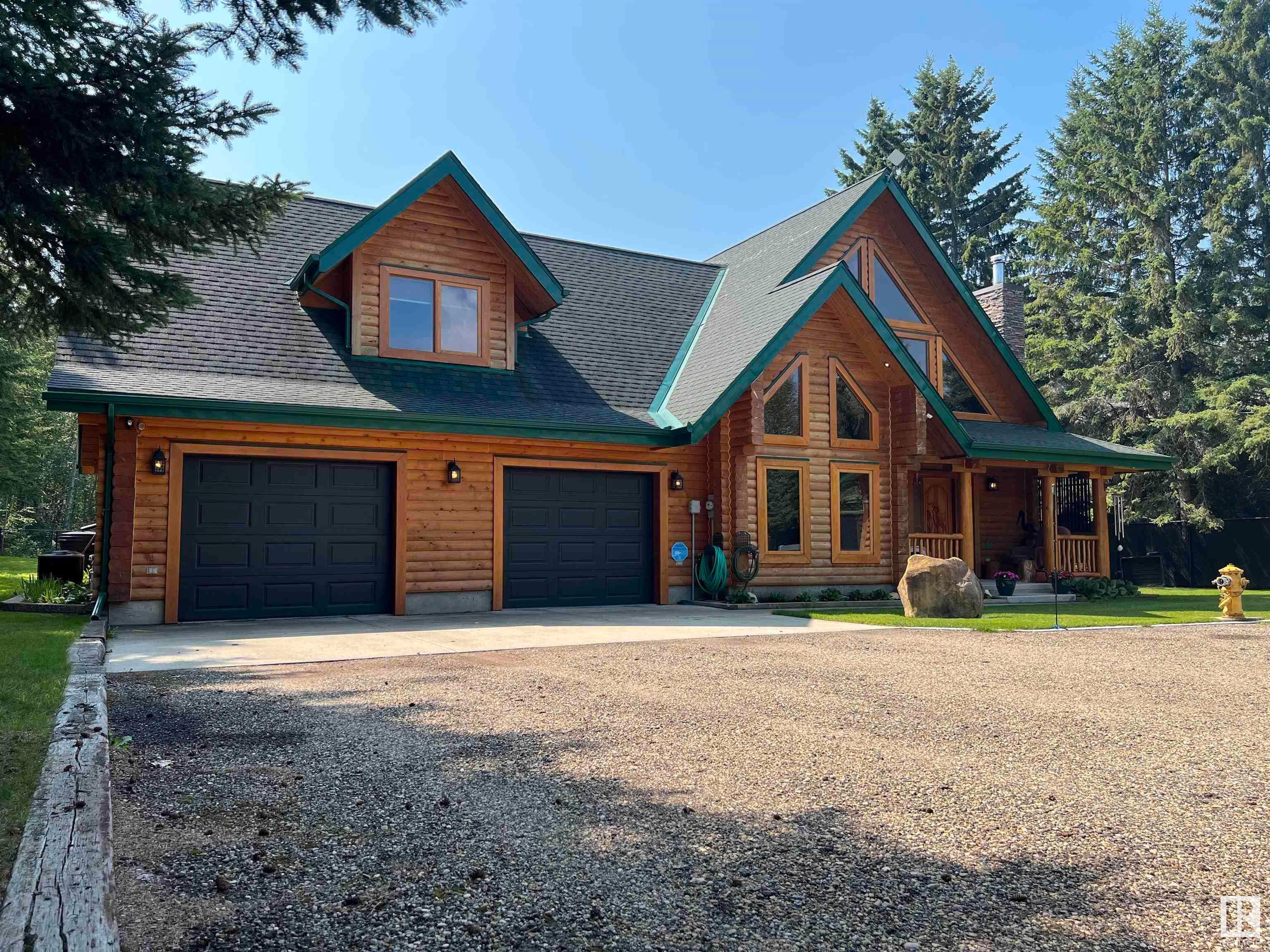 Main Photo: 40 4224 TWP RD 545 SW: Rural Lac Ste. Anne County House for sale : MLS®# E4365881