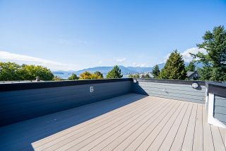 Photo 3: 2452 TRINITY Street in Vancouver: Hastings Sunrise House for sale (Vancouver East)  : MLS®# R2815870