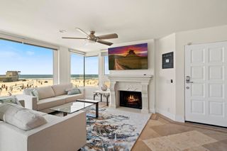 Photo 4: MISSION BEACH Condo for sale : 3 bedrooms : 2689 Ocean Front Walk in San Diego