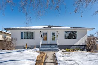 Photo 2: 2712 17A Street NW in Calgary: Capitol Hill Semi Detached (Half Duplex) for sale : MLS®# A2034208