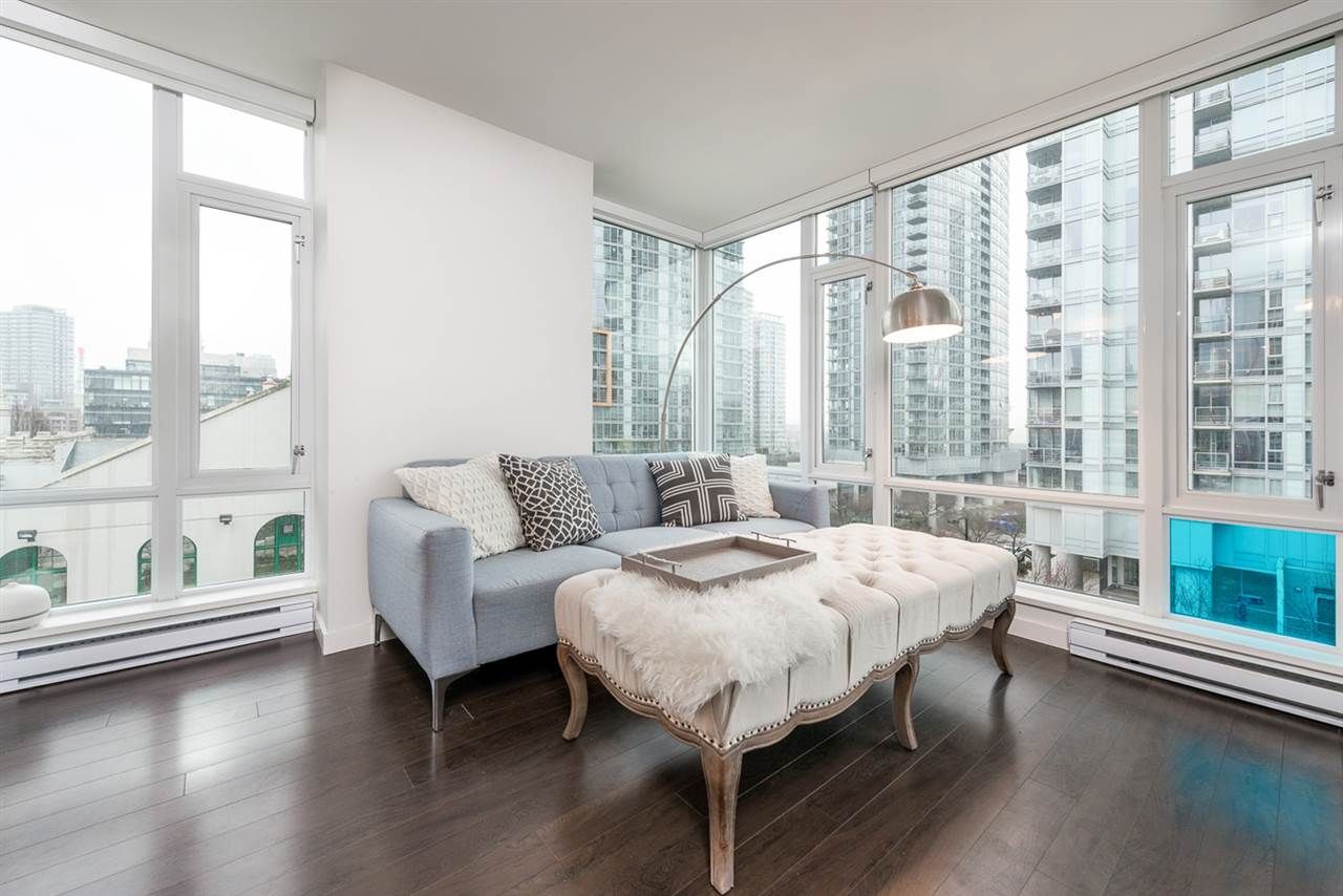 Main Photo: #715 - 161 W. Georgia St, in Vancouver: Downtown VW Condo for sale (Vancouver West)  : MLS®# R2035783