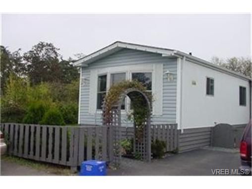 Main Photo: 8 1521 Cooper Rd in VICTORIA: VR Glentana Manufactured Home for sale (View Royal)  : MLS®# 329380