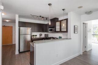 Photo 11: 405 124 W 1ST STREET in North Vancouver: Lower Lonsdale Condo for sale : MLS®# R2458347