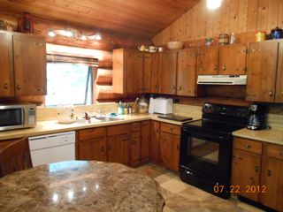 Photo 6: 7635 Mountain Drive in Anglemont: North Shuswap House for sale (Shuswap)  : MLS®# 10051750