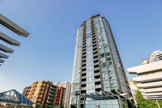 Photo 2: 705 2978 GLEN Drive in Coquitlam: North Coquitlam Condo for sale in "Grand Central" : MLS®# R2757769