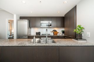 Photo 5: 809 522 W 8TH Avenue in Vancouver: Fairview VW Condo for sale in "Crossroads" (Vancouver West)  : MLS®# R2863171