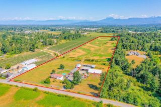 Photo 2: 27739 DOWNES Road in Abbotsford: Aberdeen House for sale : MLS®# R2674529