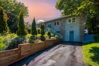 Photo 1: 40 Gateway Road in Halifax: 5-Fairmount, Clayton Park, Rocki Residential for sale (Halifax-Dartmouth)  : MLS®# 202214191