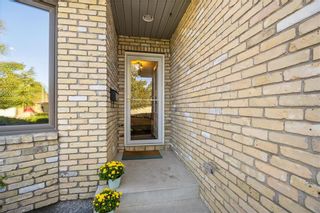 Photo 2: 23 Foxmeadow Drive in Winnipeg: Linden Woods Residential for sale (1M)  : MLS®# 202325516