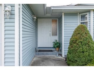 Photo 4: 12205 202 Street in Maple Ridge: Northwest Maple Ridge House for sale : MLS®# R2618044