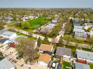Photo 29: 110 Snowdon Avenue in Winnipeg: Valley Gardens Residential for sale (3E)  : MLS®# 202312891