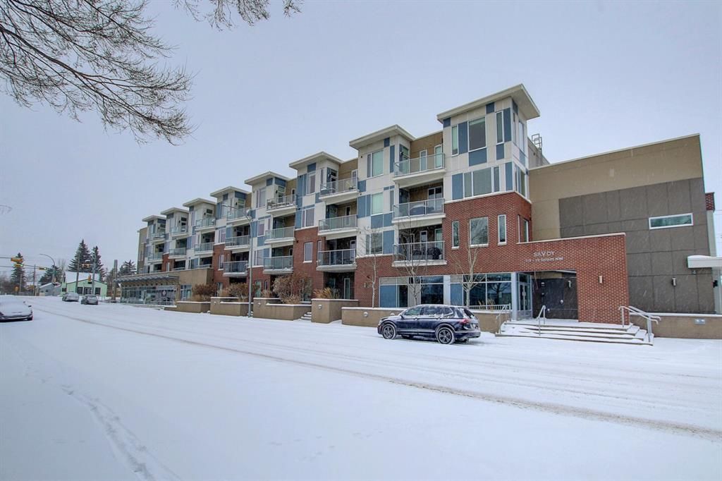 Main Photo: 303 119 19 Street NW in Calgary: West Hillhurst Apartment for sale : MLS®# A2010727
