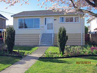 Photo 1: 7645 16TH Avenue in Burnaby: Edmonds BE House for sale (Burnaby East)  : MLS®# V1066735