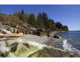 Photo 2: 713 GEDDES Road in Gibsons: Roberts Creek House for sale in "ROBERTS CREEK" (Sunshine Coast)  : MLS®# V693516