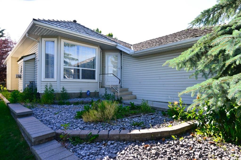 Main Photo: 124 HARVEST PARK Way NE in Calgary: Harvest Hills Detached for sale : MLS®# A1018692