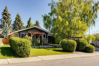 Photo 37: 12 Kelvin Place SW in Calgary: Kingsland Detached for sale : MLS®# A1241435