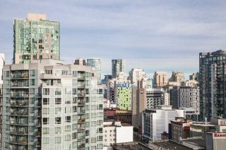Photo 14: 1601 789 DRAKE Street in Vancouver: Downtown VW Condo for sale in "CENTURY TOWER" (Vancouver West)  : MLS®# R2352458