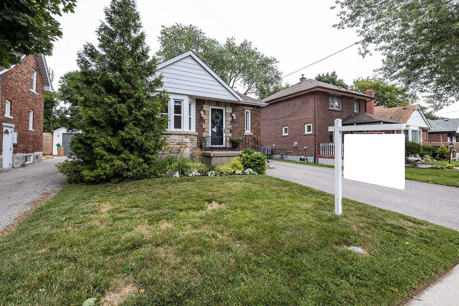 Main Photo: 77 S Cadillac Avenue in Oshawa: Central House (Bungalow) for sale : MLS®# E5728197