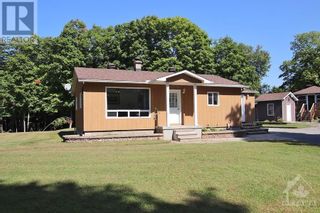 Photo 2: 466 WOLF GROVE ROAD in Almonte: House for sale : MLS®# 1312188