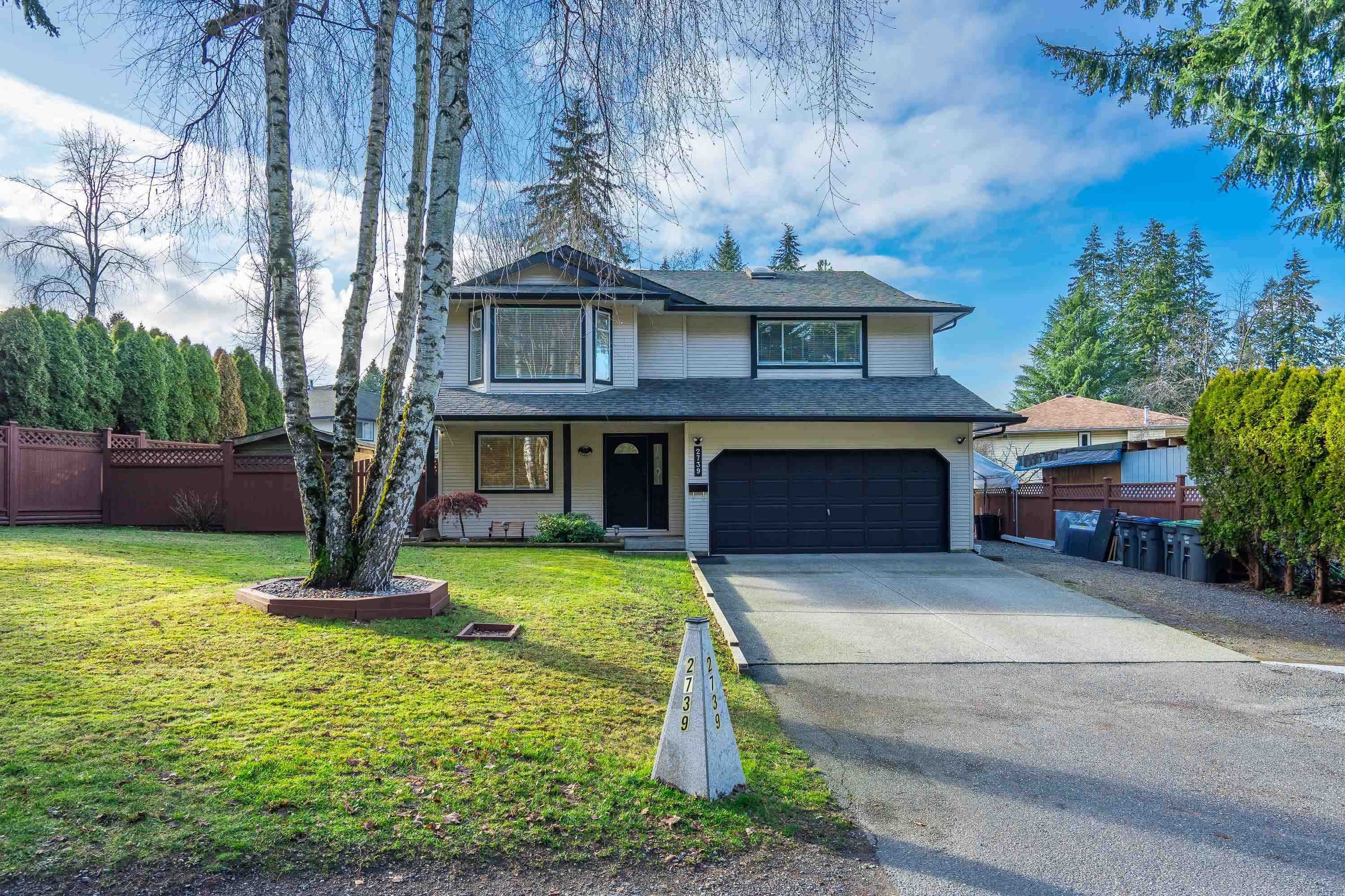 Main Photo: 2739 CRANLEY Drive in Surrey: King George Corridor House for sale (South Surrey White Rock)  : MLS®# R2747652