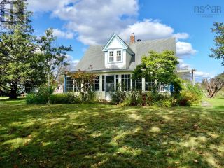 Photo 1: 299 Central Port Mouton Road in Port Mouton: House for sale : MLS®# 202224345