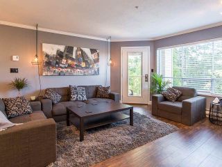 Photo 2: 306 5450 208TH Street in Langley: Langley City Condo for sale in "Montgomery Gate" : MLS®# R2111354