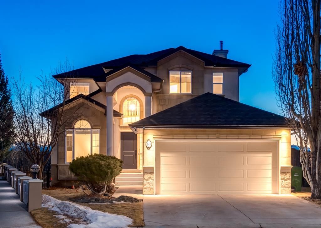 Main Photo: 69 Simcrest Grove SW in Calgary: Signal Hill Detached for sale : MLS®# A1195460