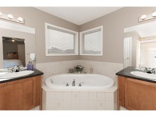Photo 18: 131 Valley Stream Circle NW in Calgary: Valley Ridge House for sale : MLS®# C4092729