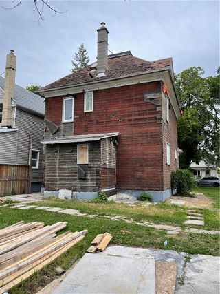 Photo 3: 178 Lansdowne Avenue in Winnipeg: Scotia Heights Residential for sale (4D)  : MLS®# 202227409