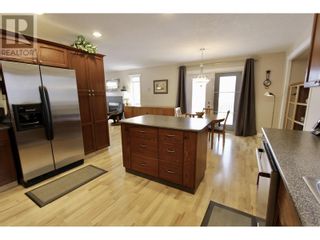 Photo 6: 8458 SPARROW ROAD in Prince George: House for sale : MLS®# R2847048