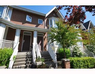 Photo 1: 489 W 46TH Avenue in Vancouver: Oakridge VW Townhouse for sale (Vancouver West)  : MLS®# V769159
