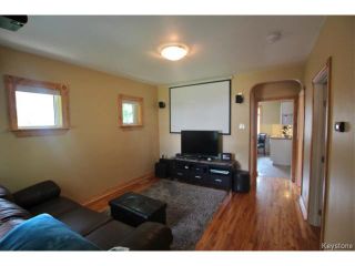 Photo 3: 482 William Newton Avenue in WINNIPEG: East Kildonan Residential for sale (North East Winnipeg)  : MLS®# 1418641