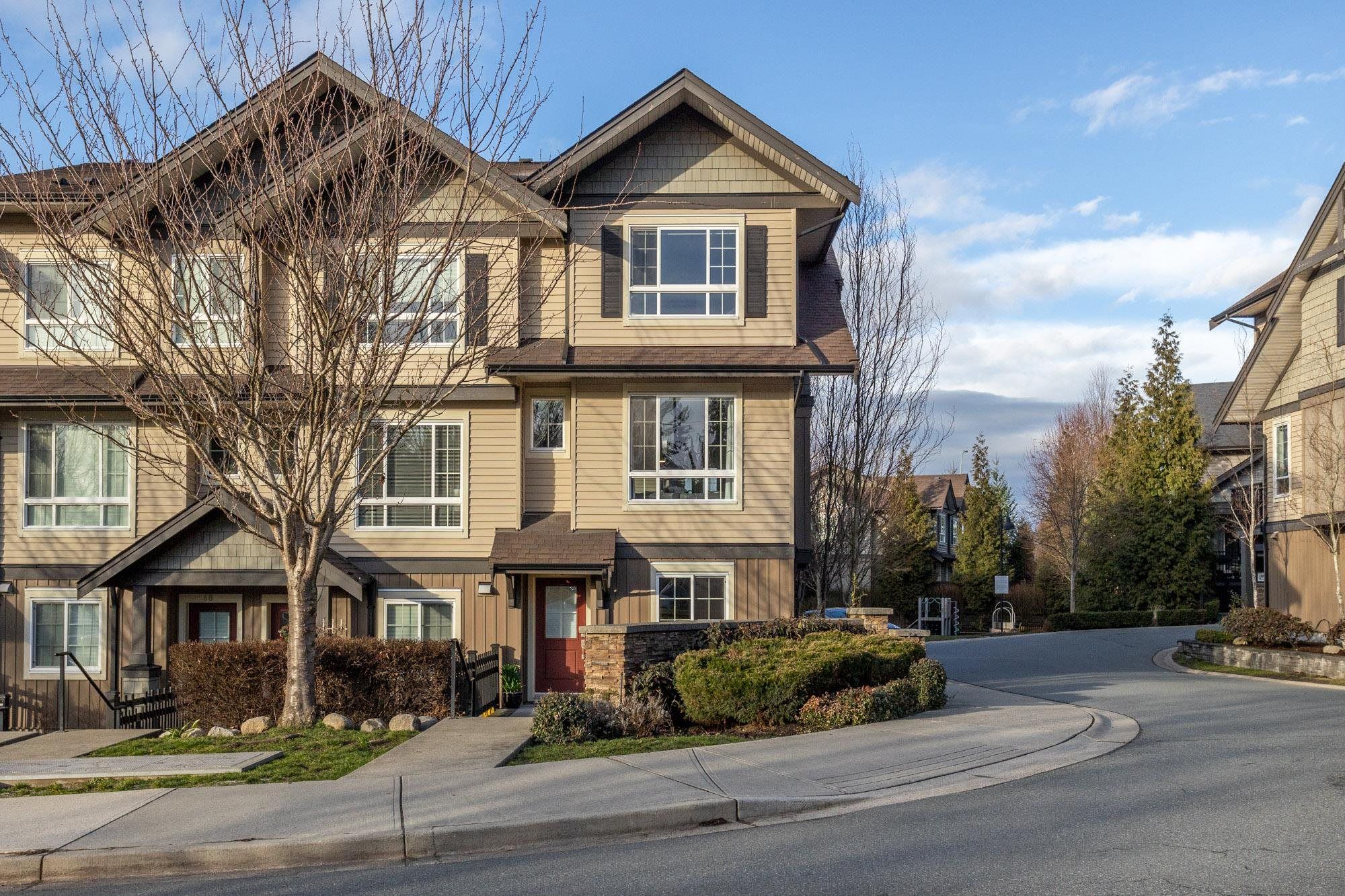 Main Photo: 70 21867 50 Avenue in Langley: Murrayville Townhouse for sale in "Winchester" : MLS®# R2650882