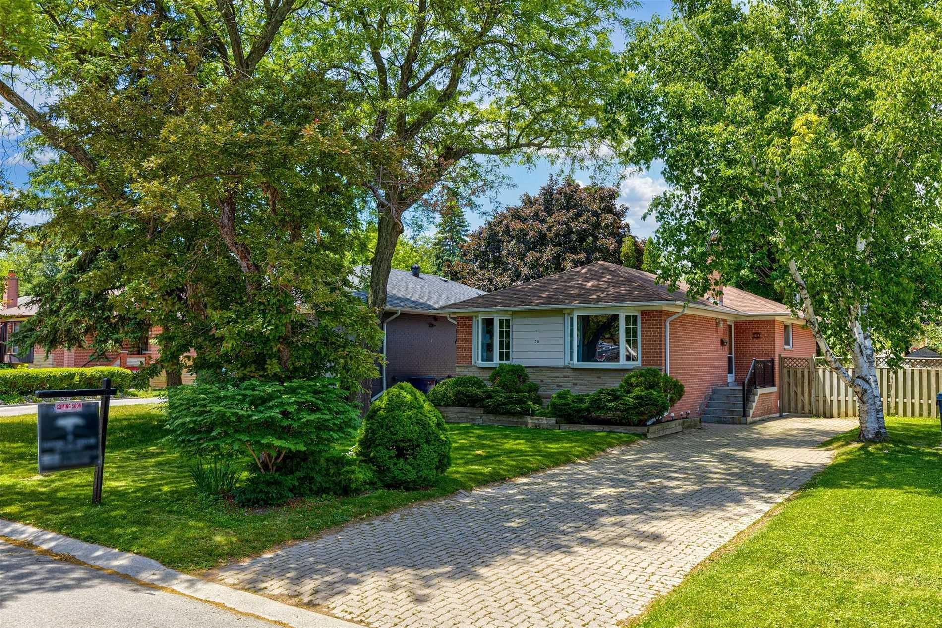 Main Photo: 30 Nuffield Drive in Toronto: Guildwood House (Bungalow) for sale (Toronto E08)  : MLS®# E5703780
