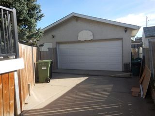 Photo 2: 59 Martinview Crescent NE in Calgary: Martindale Detached for sale : MLS®# A1258977