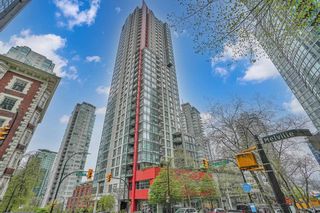 Photo 2: 2404 1211 MELVILLE Street in Vancouver: Coal Harbour Condo for sale (Vancouver West)  : MLS®# R2875088